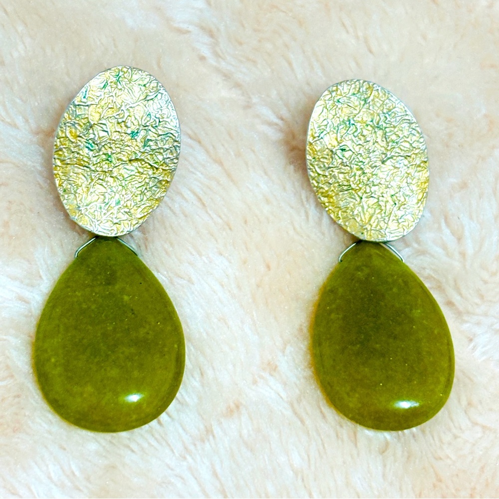 Vintage Bohemian Gold & Olive Teardrop  Jaded Stone Earrings